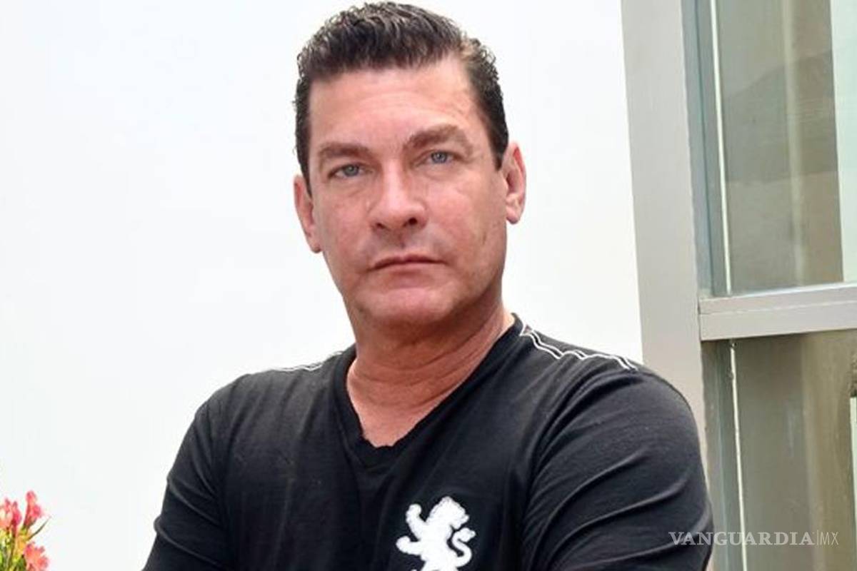 Homosexualidad de Sebastián Ligarde genera burlas en Twitter