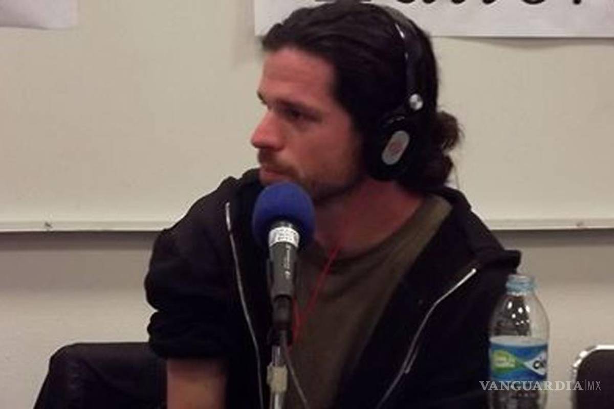 Denuncia John Gibler "guerra sucia neoliberal" en México