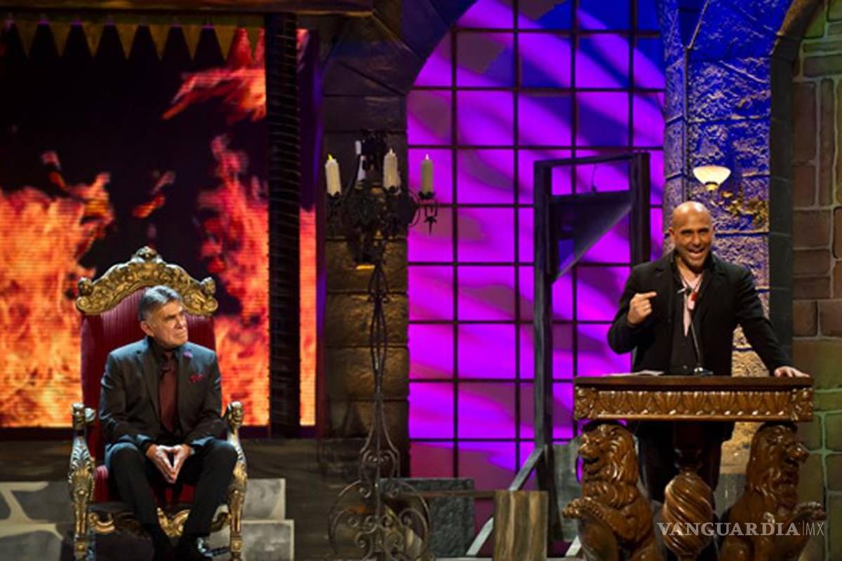 Destroza Héctor Suárez a su hijo con fuertes verdades en &quot;Roast&quot;