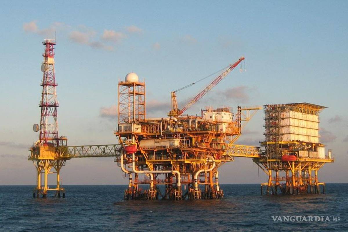 Seis de cada 10 mexicanos creen que Pemex debe modificarse