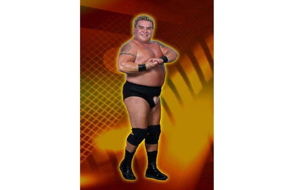Muere luchador El Brazo por coma diabético