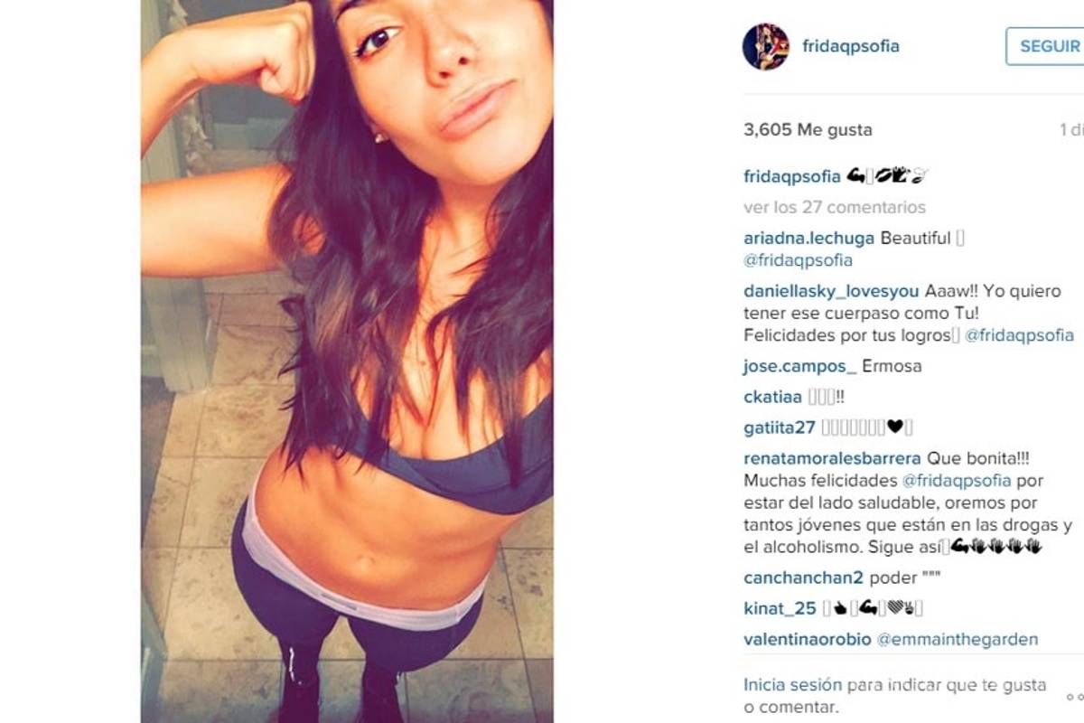 Frida Sofía y su sensual boobie-selfie