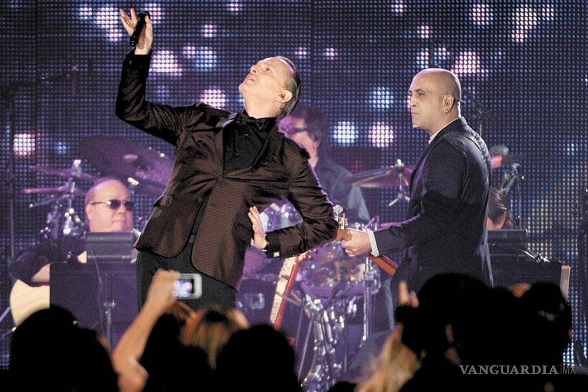 Miguel Bosé anuncia el lanzamiento de su nuevo disco, "Amo"