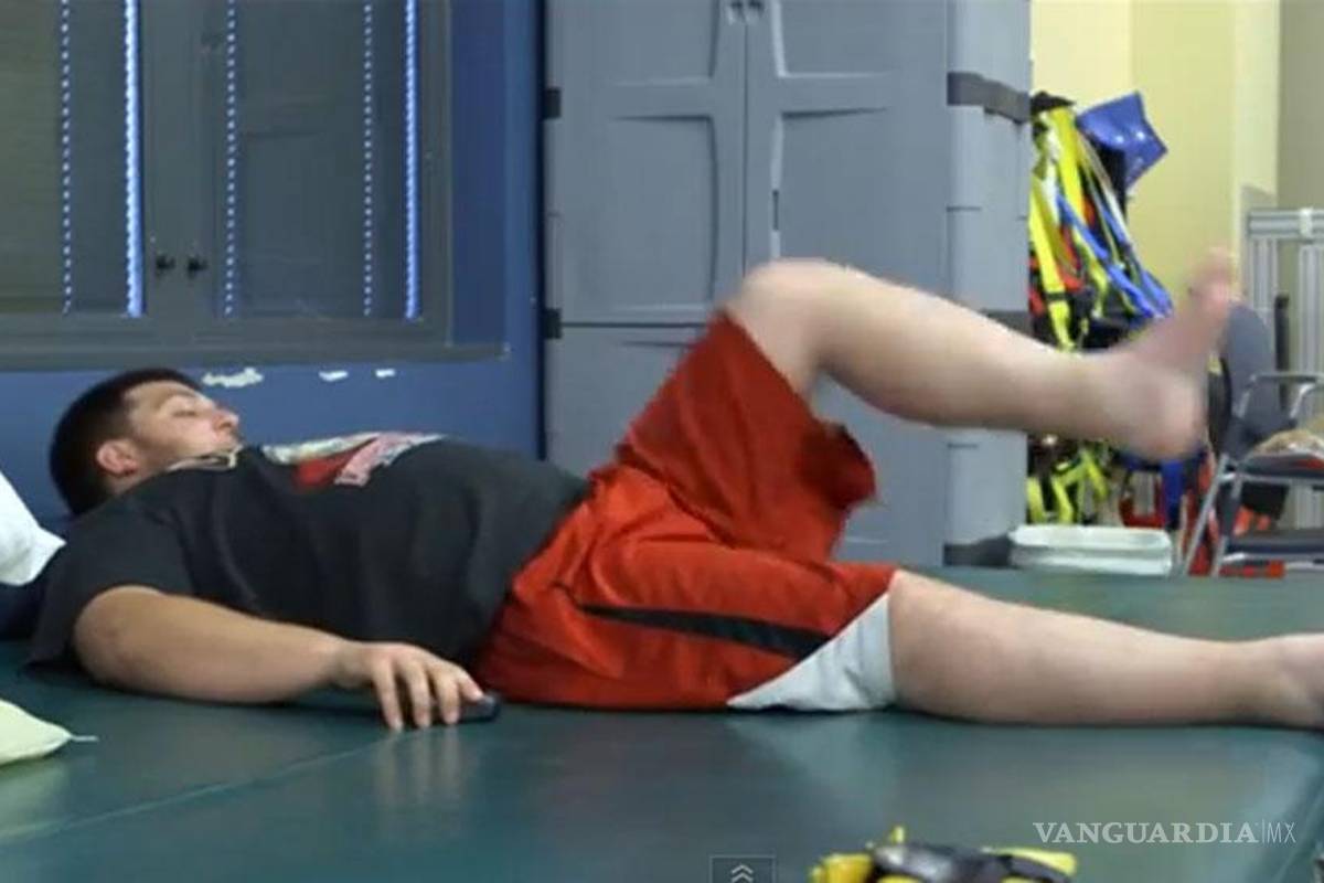 Crean dispositivo que permite a paralíticos mover sus piernas