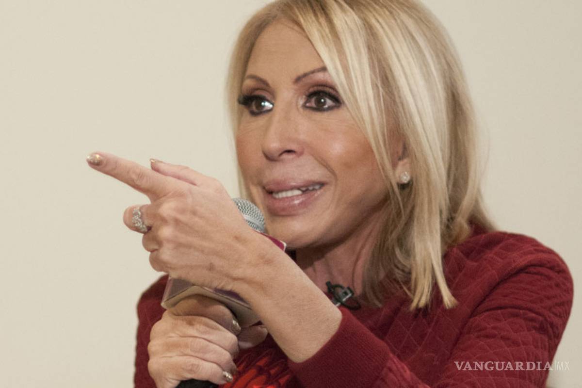 Juntan firmas para expulsar a Laura Bozzo