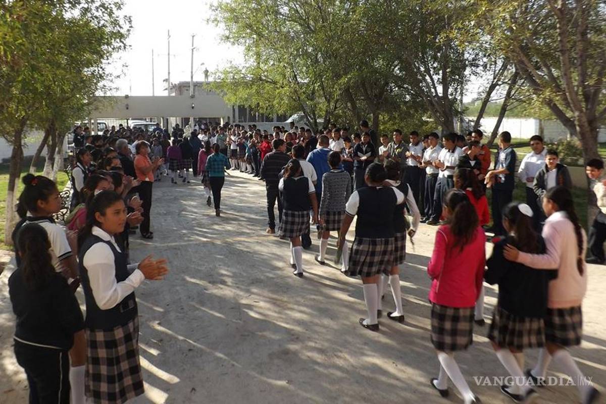 Aceptan a estudiantes de secundaria tras haber atentado contra su vida en Sabinas