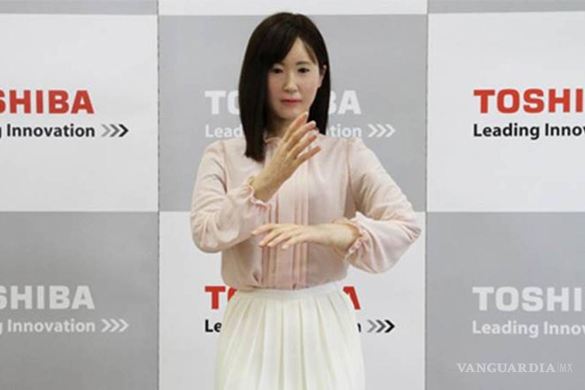 Toshiba desarrolla robot humanoide capaz de comunicarse en lenguaje de señas