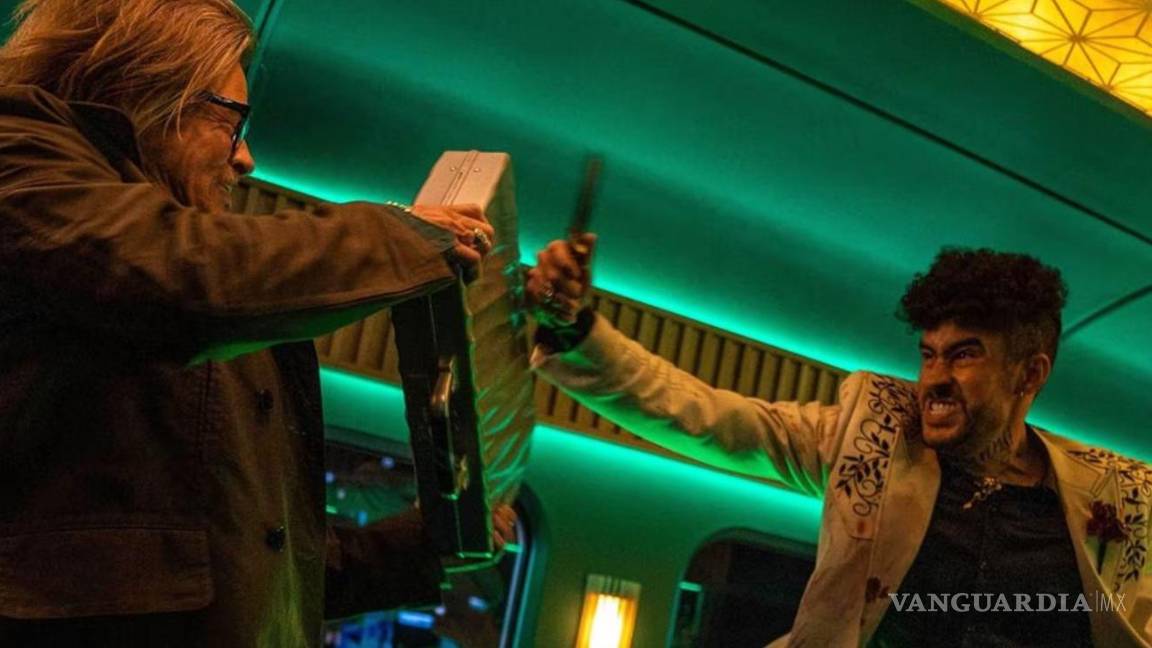 $!En la película “Tren Bala”, Bad Bunny protagonizó una pelea con Brad Pitt.