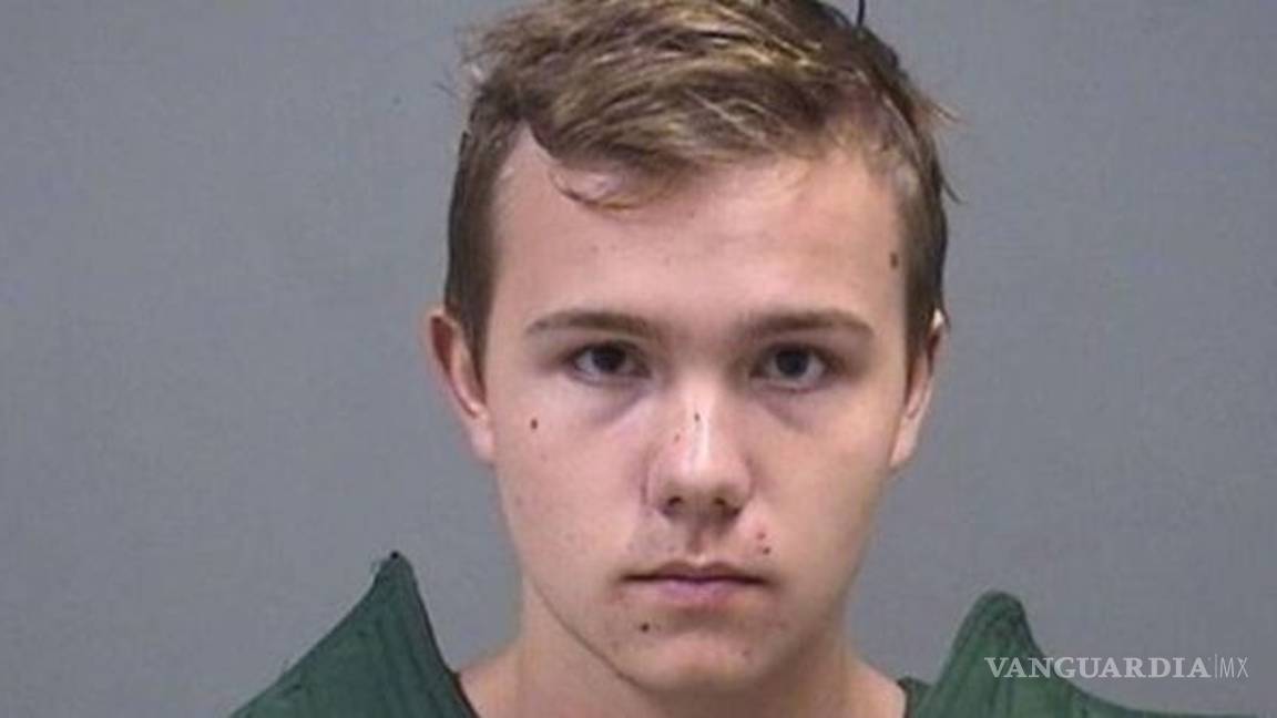 $!Joven bromea en redes y celebra tiroteos de El Paso y Dayton... lo detiene el FBI