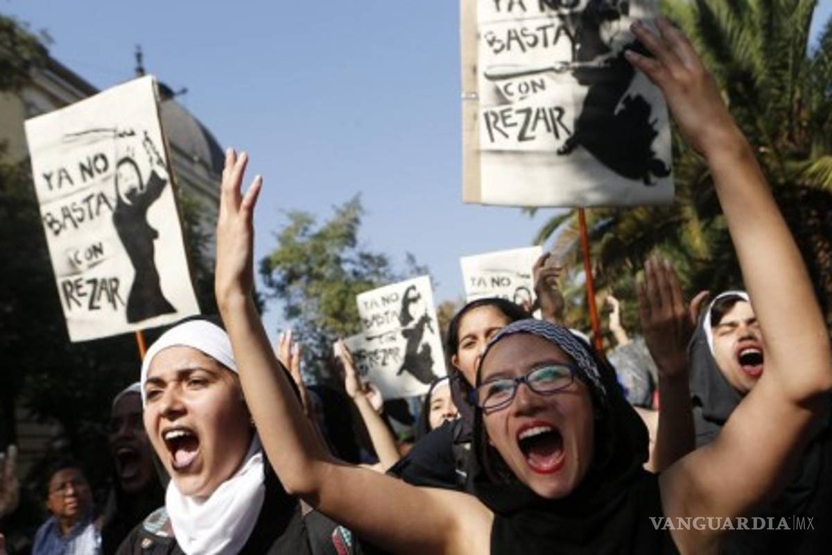 Represión a estudiantes en Chile deja más de 500 detenidos en marchas