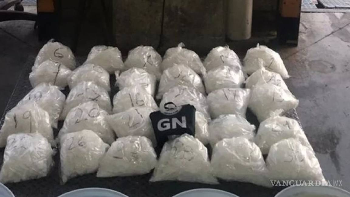 Decomisan 30 kilos de droga en empresa de mensajería de Sinaloa