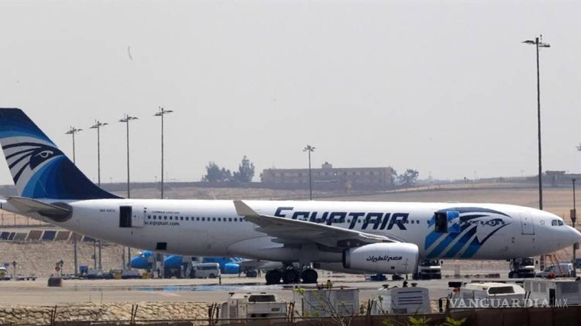 Avión de Egyptair desaparece después de entrar en territorio egipcio