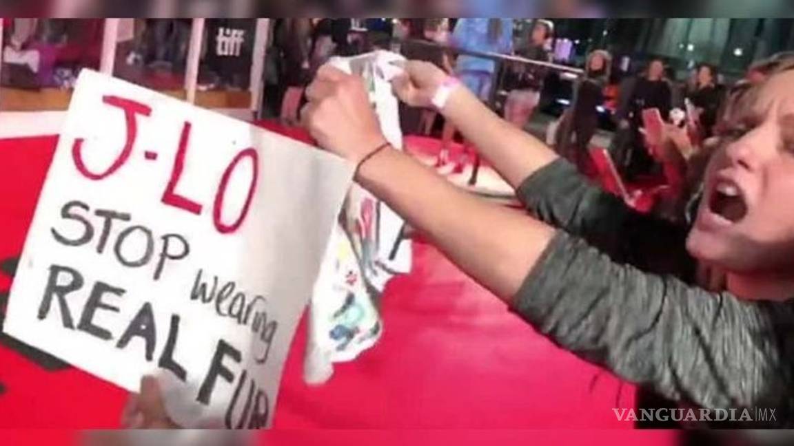 $!JLo: es vegana pero usa pieles de animales