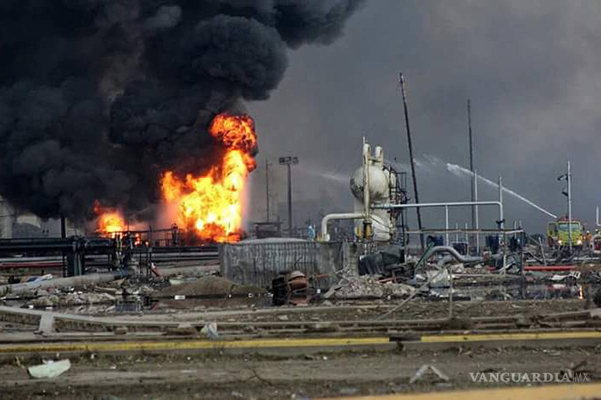 “Vimos cuerpos destrozados y partes volando”; trabajadores de Pemex narran explosión en Coatzacoalcos