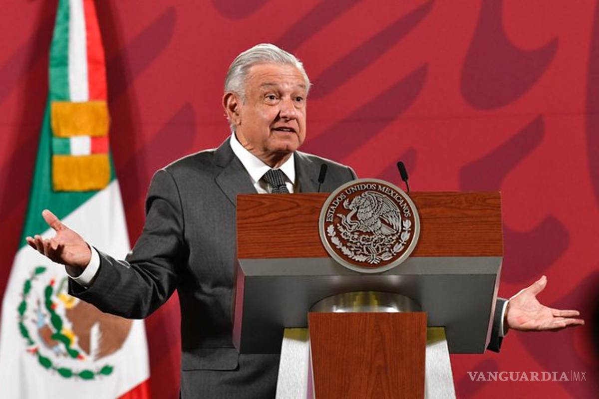 Dejen de estar solapando a gobiernos corruptos, 'dardo' de AMLO al FMI