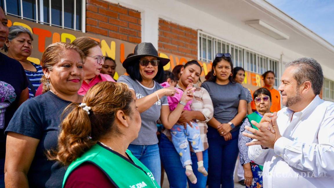 $!La entrega forma parte del programa ‘En Tu Escuela Tú Eliges’, que permite a cada plantel determinar sus necesidades prioritarias
