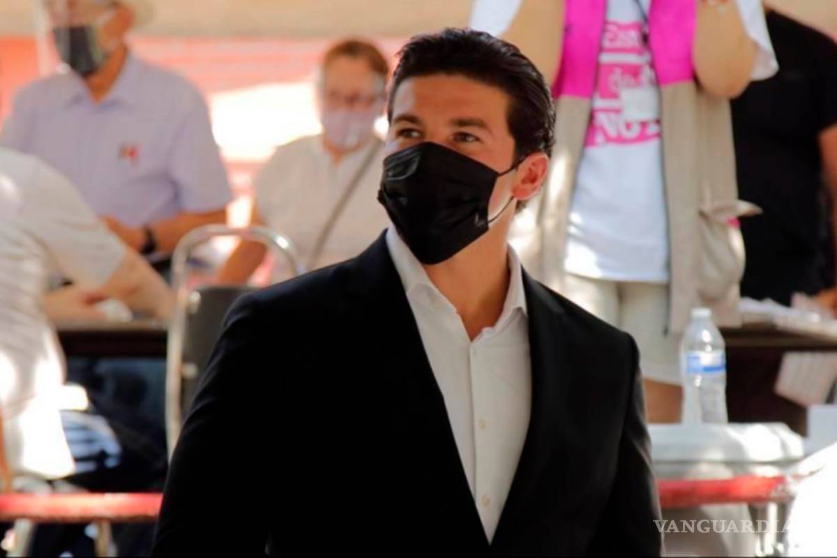 Recibe Samuel García constancia de gobernador electo de Nuevo León