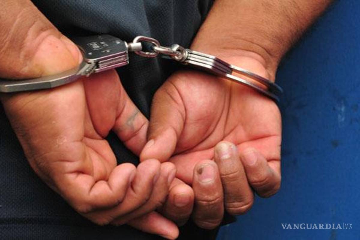 Saltillo: Joven denuncia a agentes de la FGE por persecución, detención y falsa acusación de robo vehicular