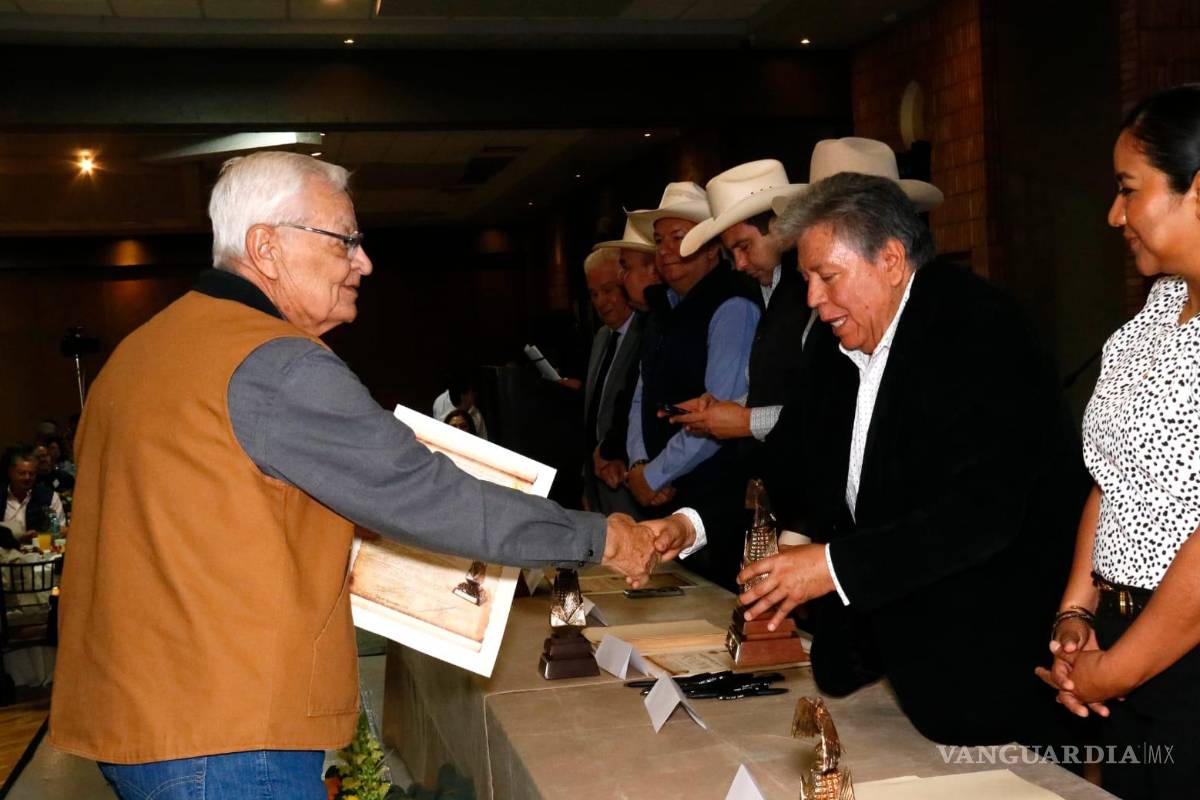 $!En el marco del Día del Agrónomo, la institución destacó su papel histórico en la formación de profesionales del sector agrícola en Coahuila y el país.