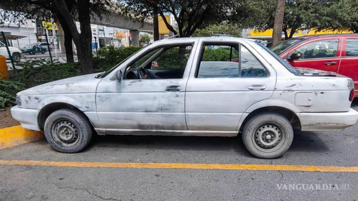 $!El automóvil tenía reporte de robo desde el 3 de septiembre del 2020 y se sustrajo en el municipio de Santa Catarina.