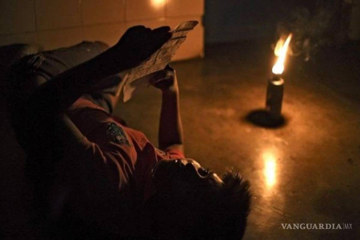 Casi 300 mil personas siguen sin electricidad en México: CFE fija 2028 como meta final