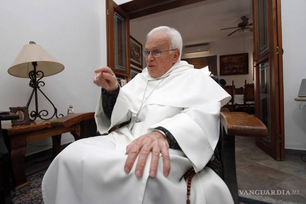 'Legisladores traicionaron a mexicanos': Obispo de Saltillo