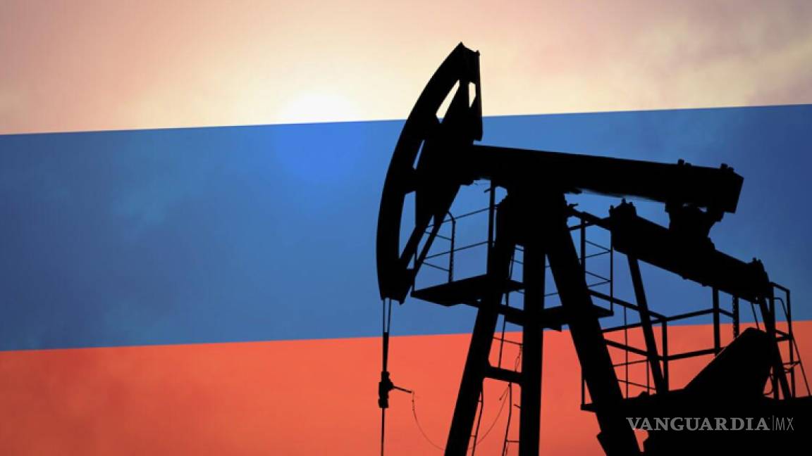 Rusia anuncia que recortará producción petrolera, crudo sube más de 2%