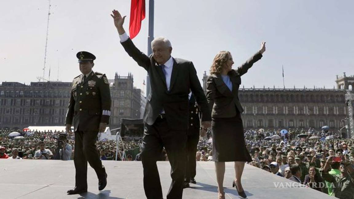 $!AMLO agradece a Fuerzas Armadas por “dar la espalda a la traición y al golpismo”