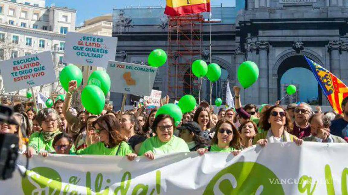 Se reúnen miles en manifestación “provida” en Madrid, España