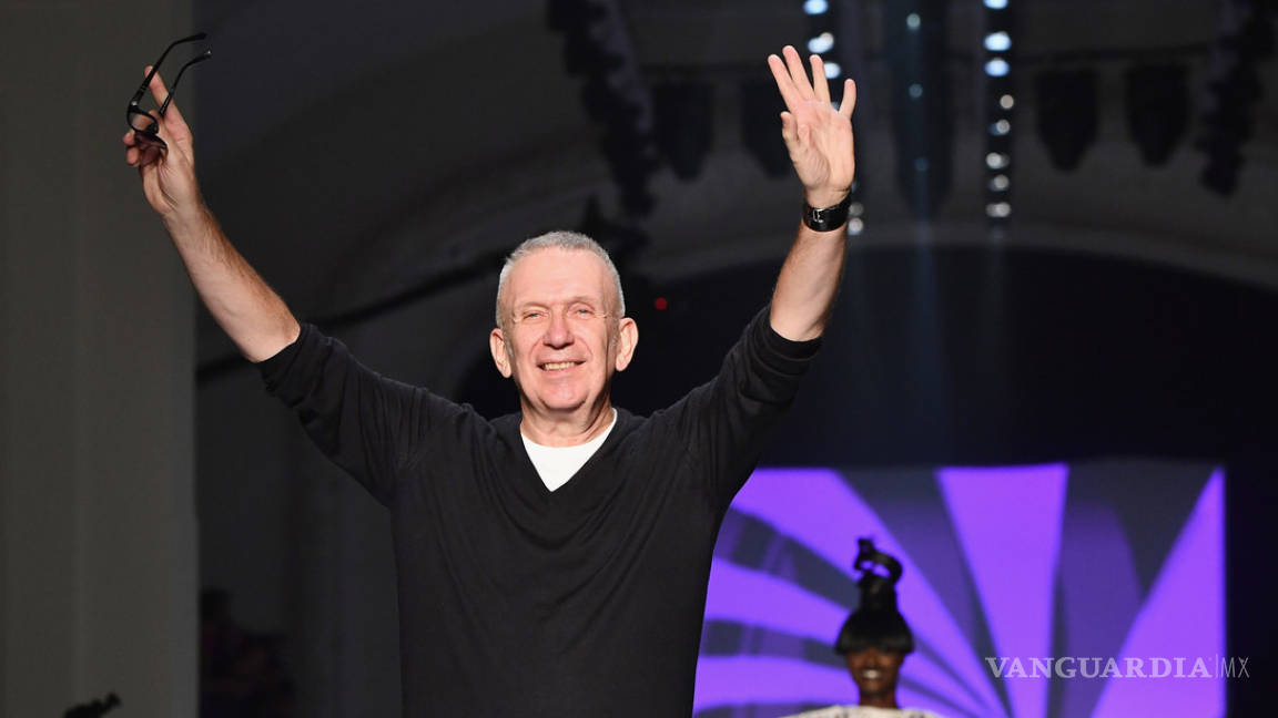 El diseñador Jean-Paul Gaultier anuncia su retiro de las pasarelas