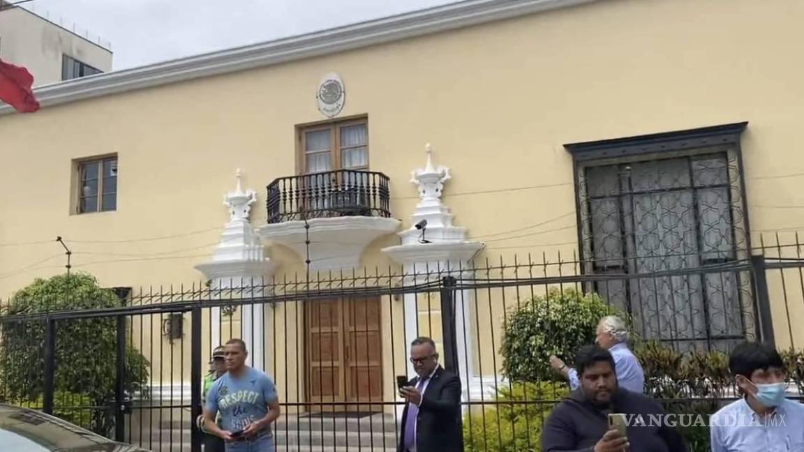 Familia de Castillo ya está asilada en la embajada, confirma SRE