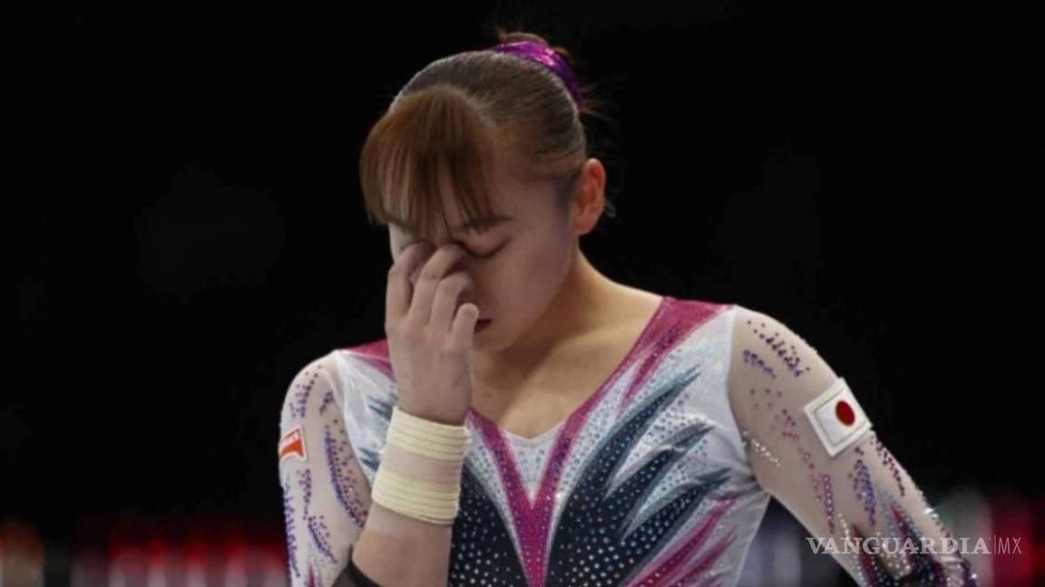 Expulsan a gimnasta japonesa de los Juegos Olímpicos por fumar y beber en concentración