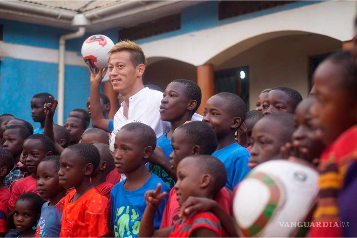 Keisuke Honda, el futbolista que quiere educar al mundo