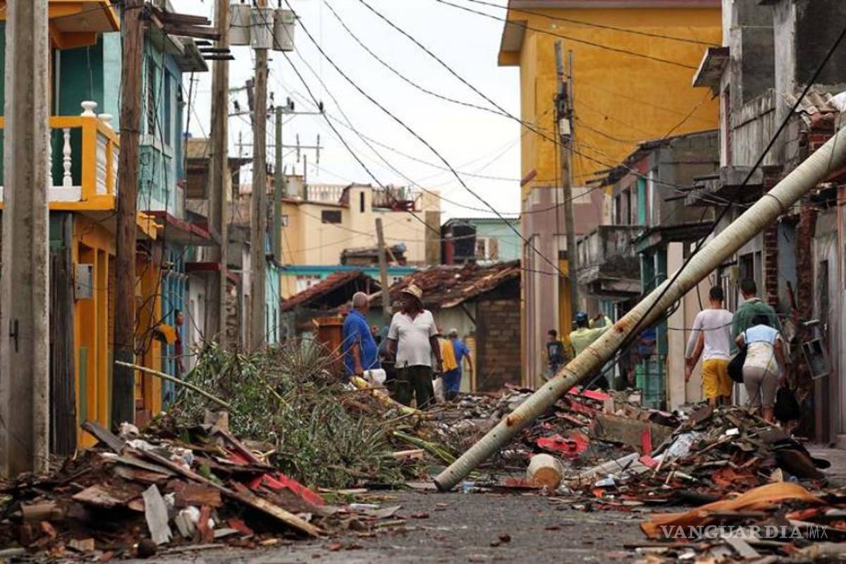 $!Mike Theiss, un cazatormentas en el centro del huracán “Matthew”