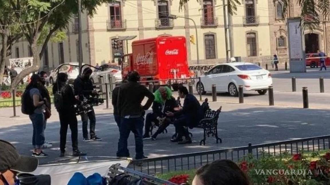 $!No fue por COVID-19... gobierno municipal cierra plaza en Guadalajara para grabación de Loret y Brozo (video)