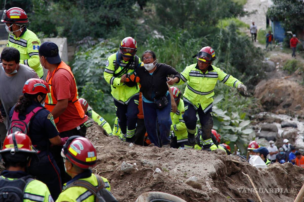 Familia pierde a 11 de sus miembros por alud en Guatemala
