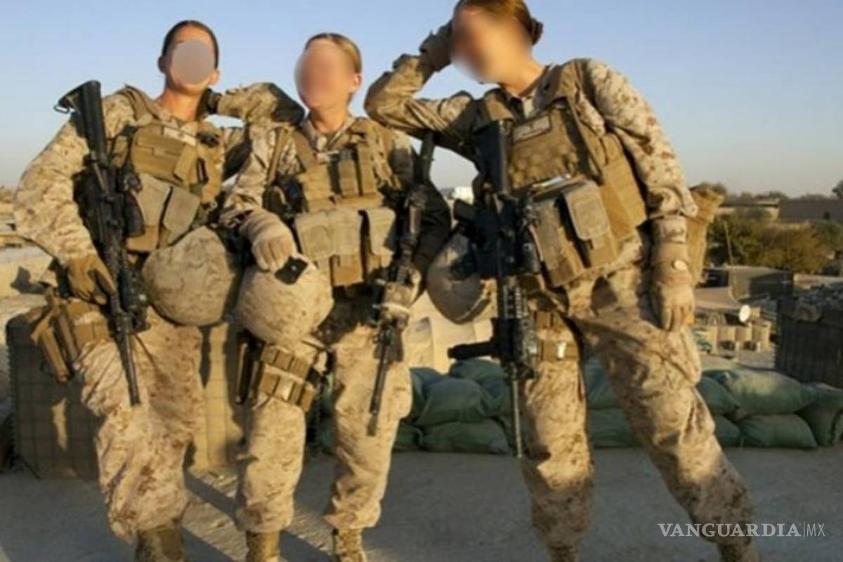 Difusión de fotos de compañeras desnudas causa escándalo en los Marines de EU