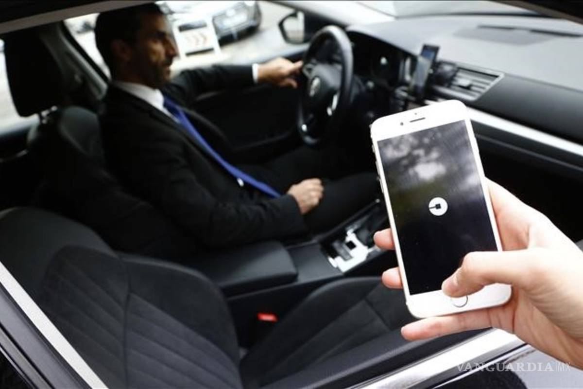 Denuncia joven a ‘Uber falso’ en redes