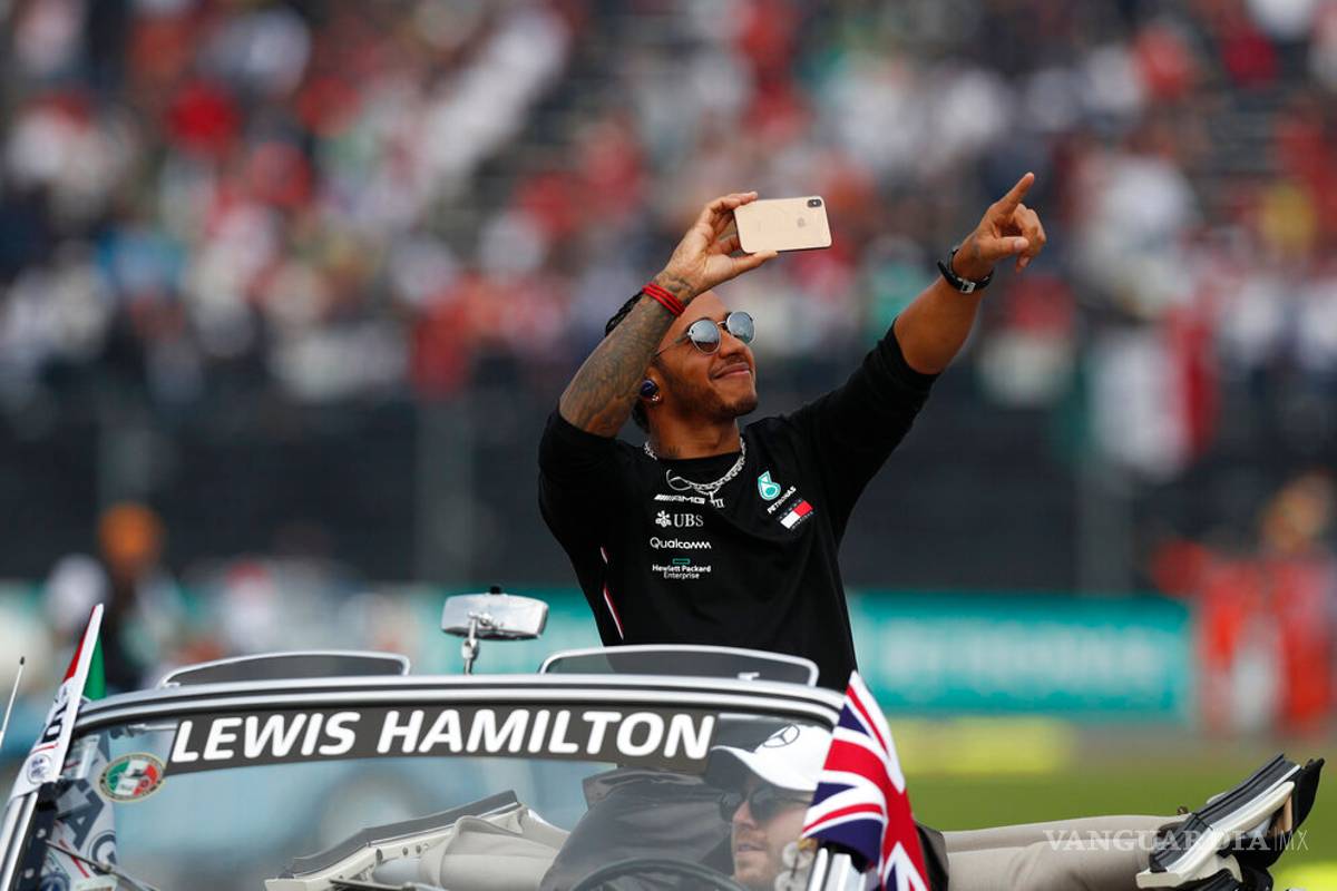 Lewis Hamilton se corona en el GP de México; 'Checo' en el Top Ten