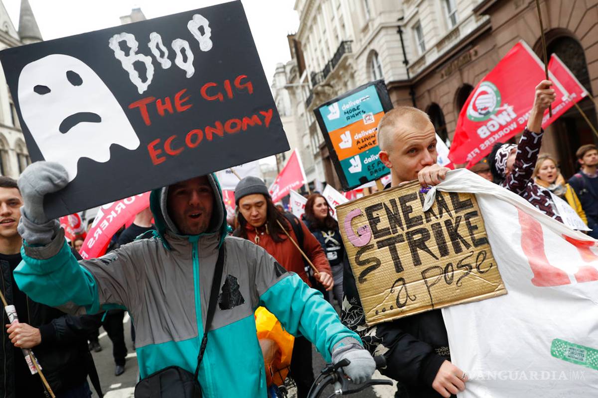 Manifestantes británicos presionan a Uber en batalla legal