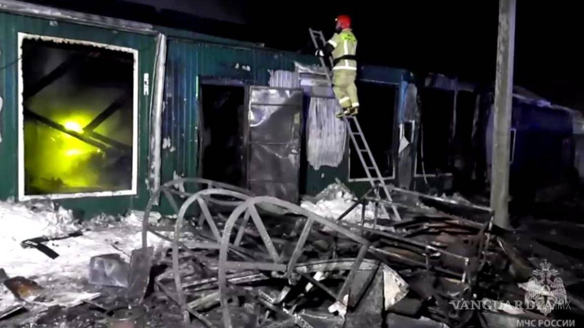 Incendio deja 22 muertos en albergue ilegal de Rusia