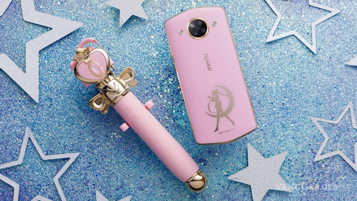 $!Combate al mal y tómate selfies con el celular de Sailor Moon