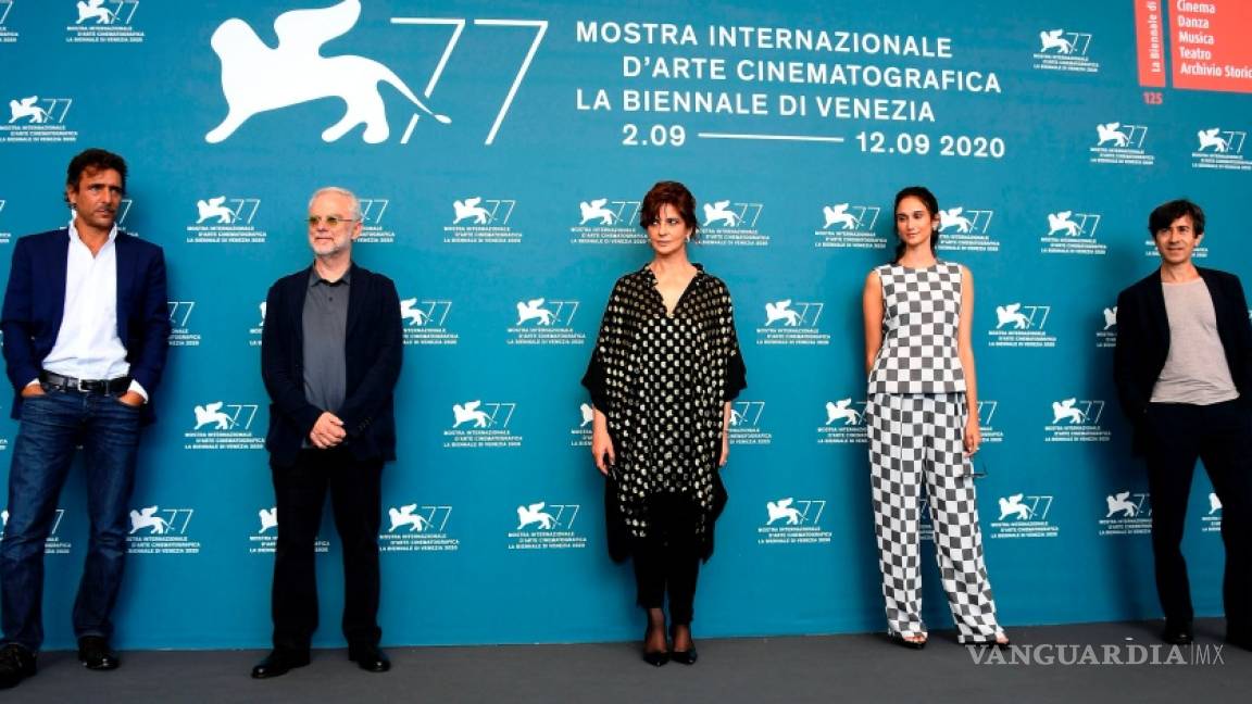 &quot;Lacci&quot; abre el Festival de cine de Venecia para desenredar los lazos ocultos del desamor y el rencor