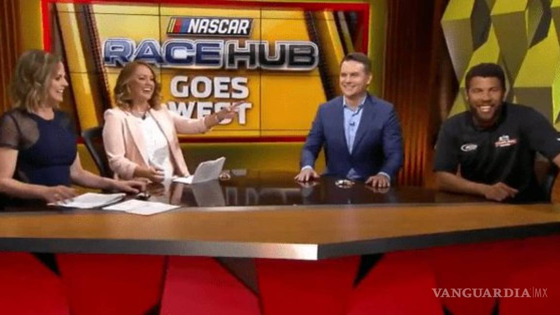 Conductores de Fox Sports de Estados Unidos se burlan de piloto mexicano de NASCAR