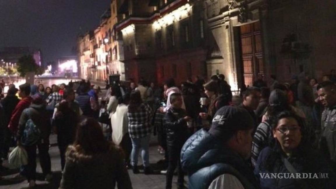 Alcaldes de Edomex se manifestaron fuera de Palacio de Gobierno para pedir recursos