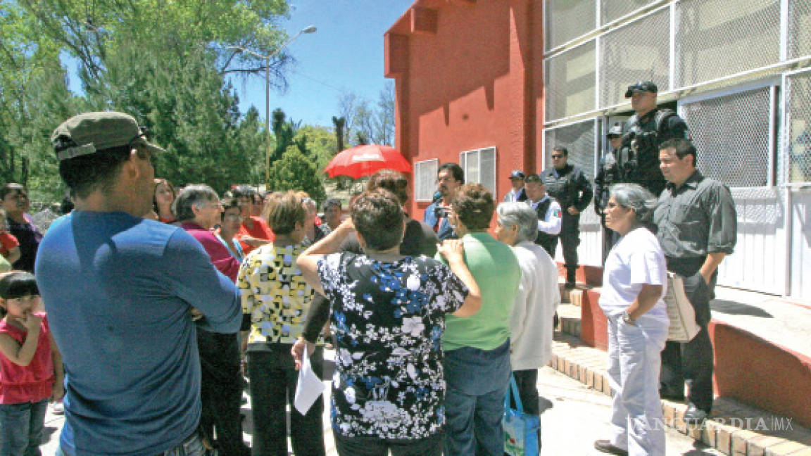 'Pelea' Municipio de Saltillo centro comunitario