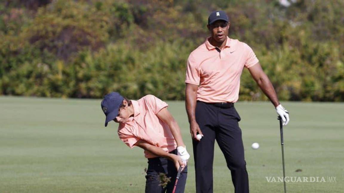 Tiger Woods regresa a los Greens con su hijo, Charlie Woods