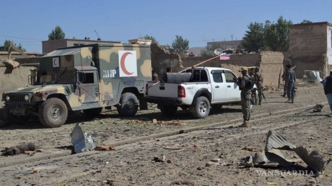 Atentado deja 12 muertos y más de 70 heridos en Afganistán