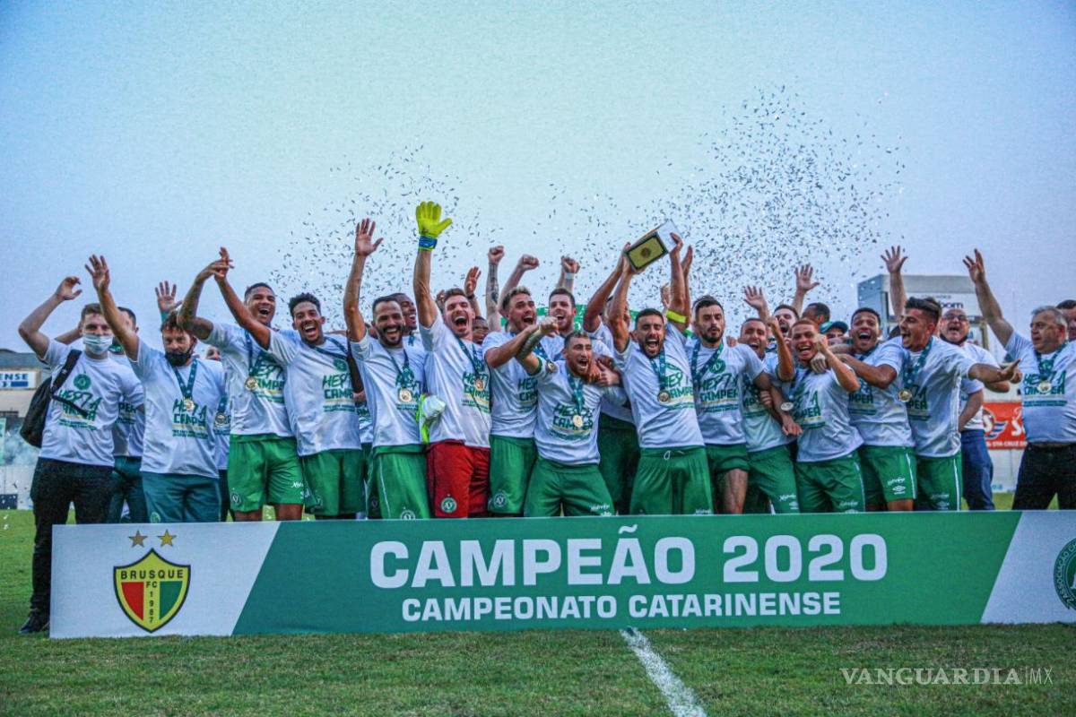 Luego del avionazo, Chapecoense fue campeón en Brasil