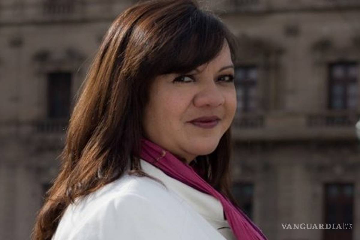 Reportera de ‘Proceso’ vivirá en EU para proteger su vida